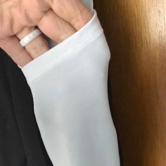 Sculpting leggings with inserts and side pockets - Picture 2 of 5